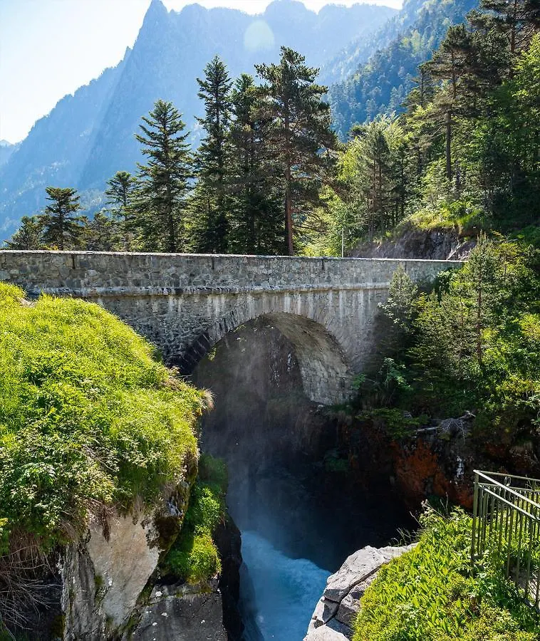 Appartement Cauterets Pour 4 Personnes Avec Parking Apartment