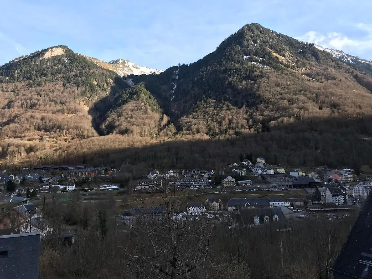 Appartement Cauterets Pour 4 Personnes Avec Parking 0*,  France