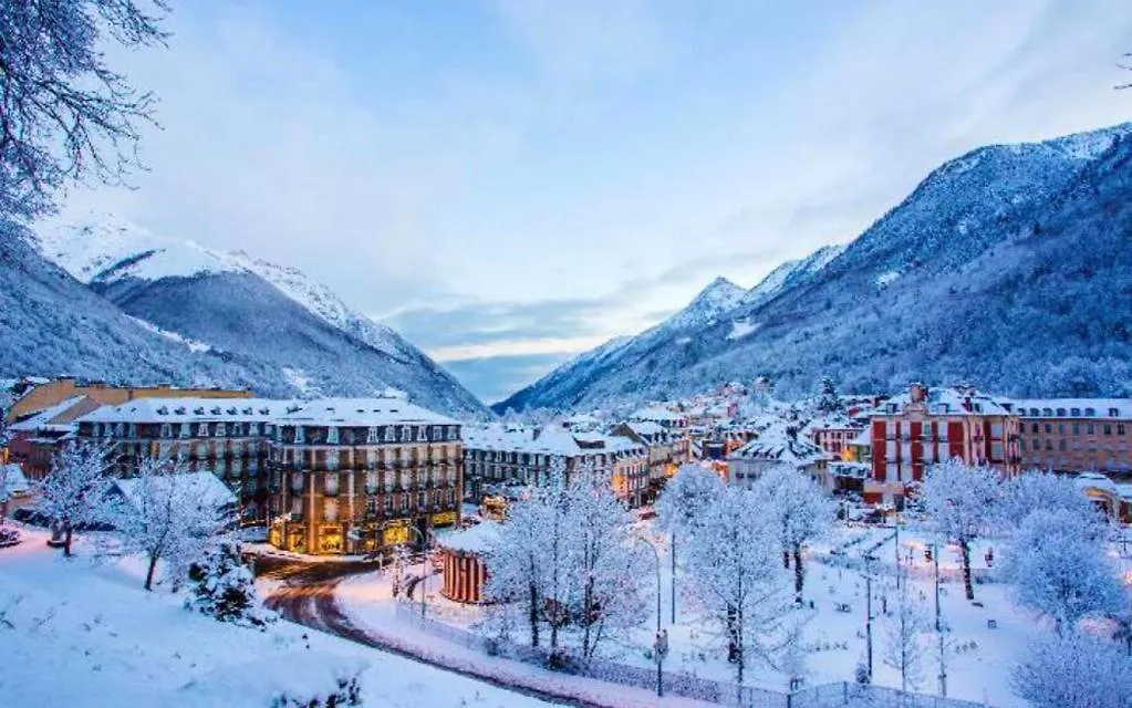 Appartement Cauterets Pour 4 Personnes Avec Parking